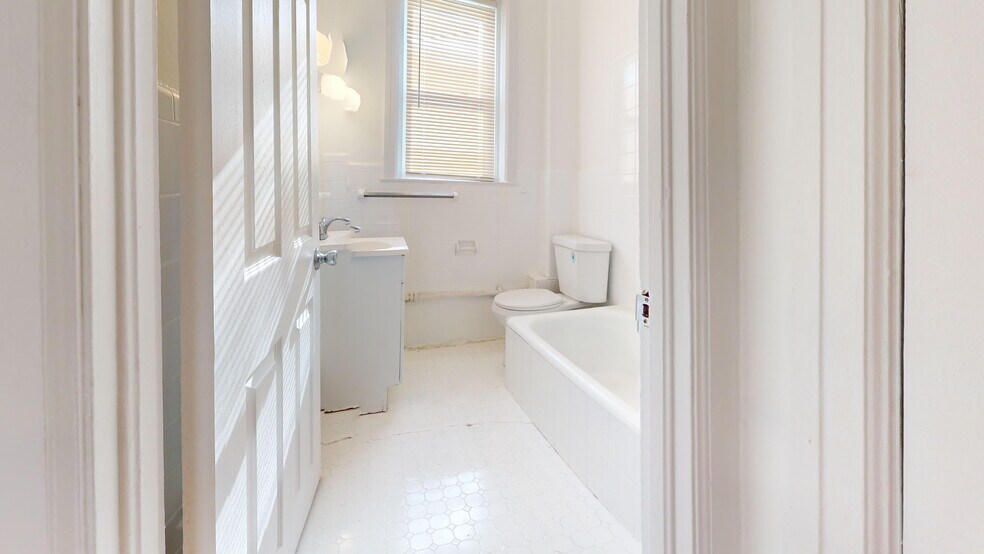 More Photos Of 222 W Chew Ave, Philadelphia Apartments For Sale