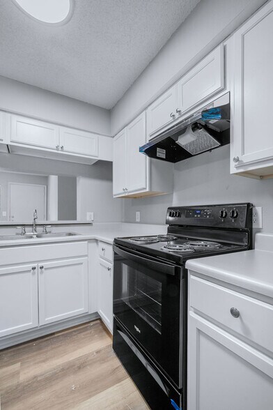 More Photos Of 509 N Westover Blvd, Albany Apartments For Sale