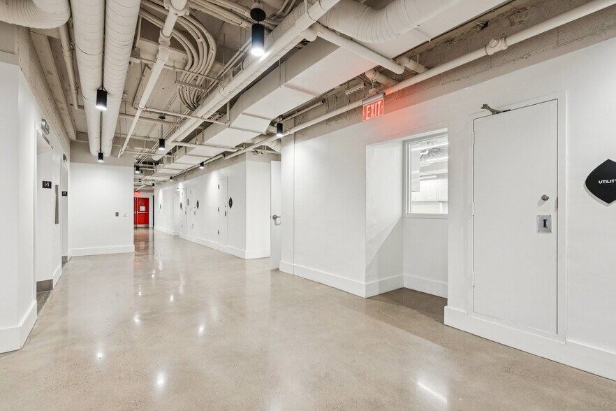 More Photos Of 201-219 N 15th St, Philadelphia Medical For Lease