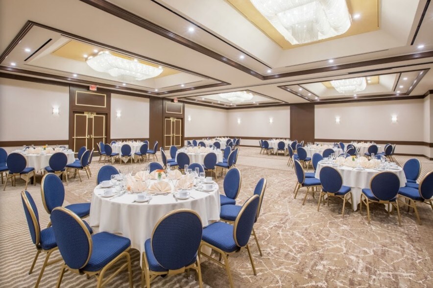 More Photos Of 601 S Palos Verdes St, San Pedro Hotel For Sale