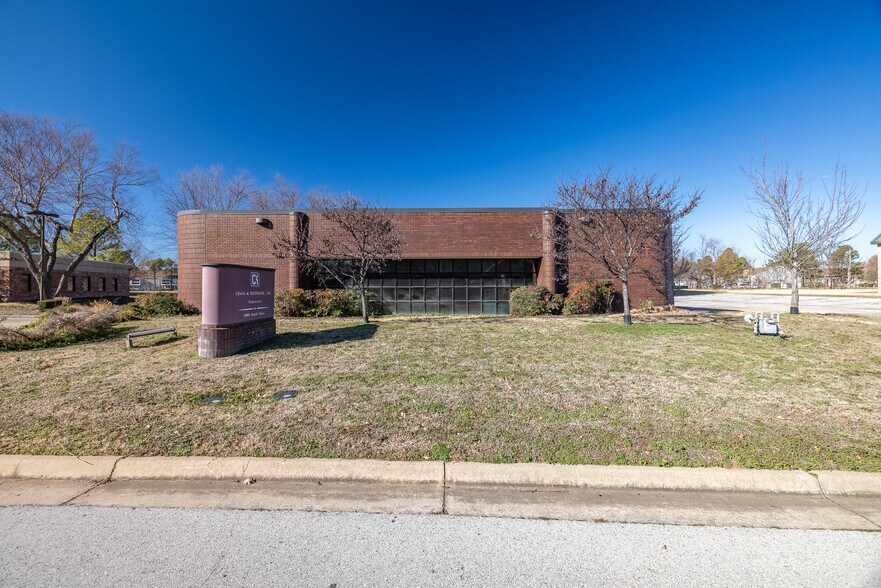 More Photos Of 6940 S Utica Ave, Tulsa Office For Sale