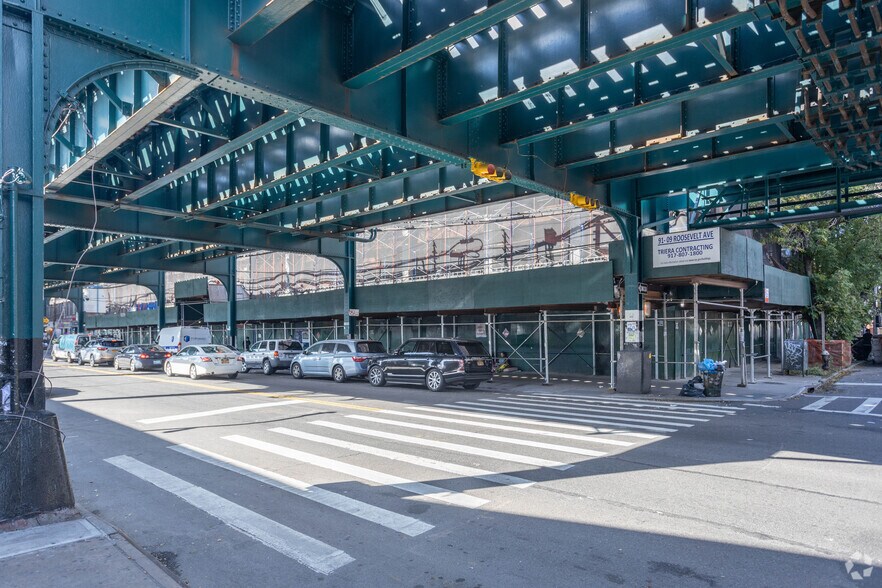 More Photos Of 91-09 Roosevelt Ave, Jackson Heights Apartments For Lease