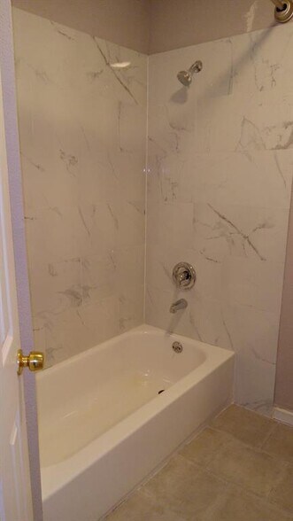 More Photos Of 13501 Topeka St, Houston Apartments For Sale