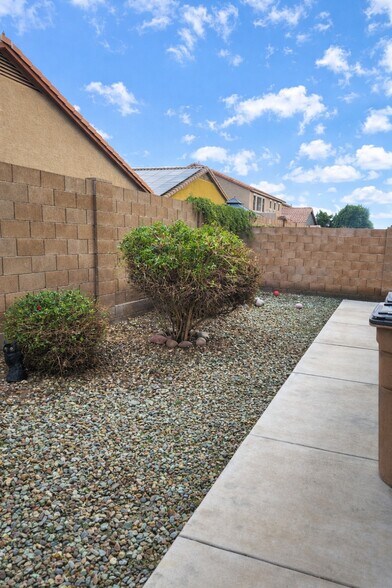 More Photos Of 15456 W Morning Glory St, Goodyear Healthcare For Sale