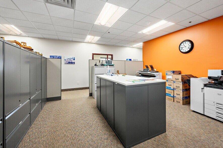 More Photos Of 1481 81st Ave NE, Spring Lake Park Office For Sale