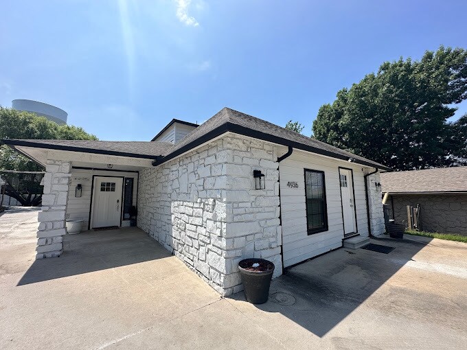 More Photos Of 4936 E 73rd St, Tulsa Office For Lease