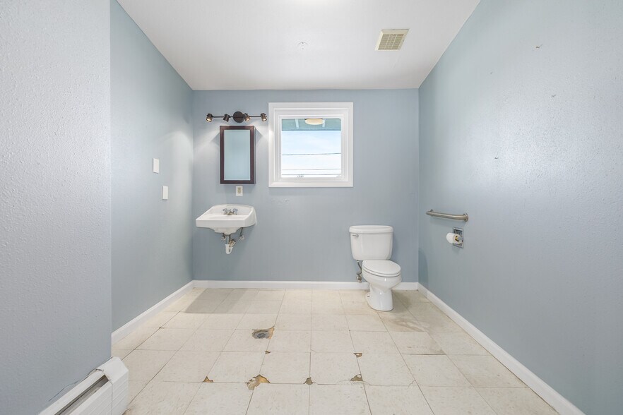 More Photos Of 8221 Bradburn Dr, Westminster Office For Sale