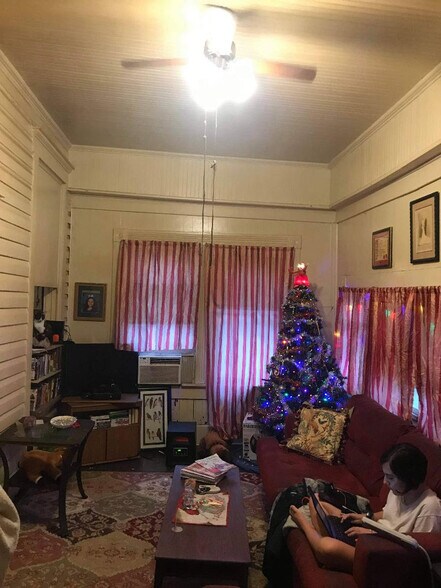 More Photos Of 415 Dewey St, Waycross Apartments For Sale