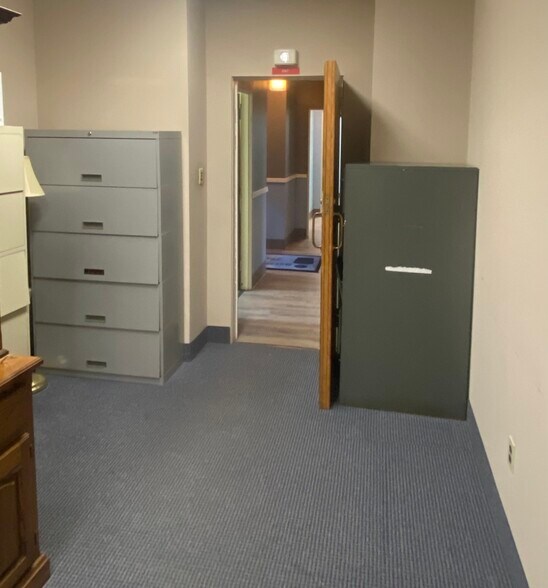 More Photos Of 1736 Sanderson Ave, Scranton Rehabilitation Center For Sale