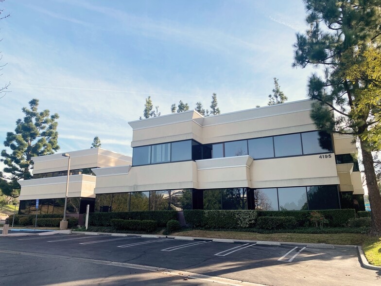 More Photos Of 4195 E Thousand Oaks Blvd, Westlake Village Office For Lease