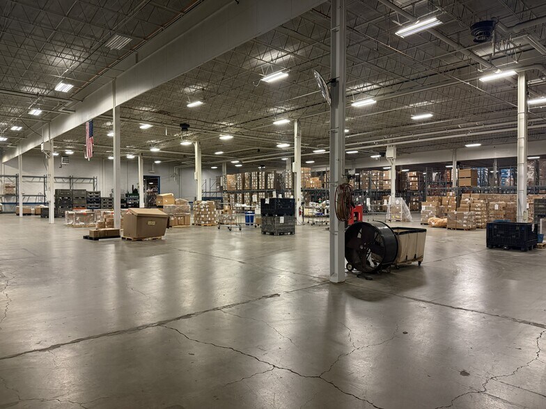 More Photos Of 1501 E Central Ave, LaFollette Industrial For Sale