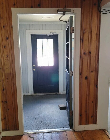 More Photos Of 693 Slaty Fork Rd, Slatyfork Restaurant For Lease