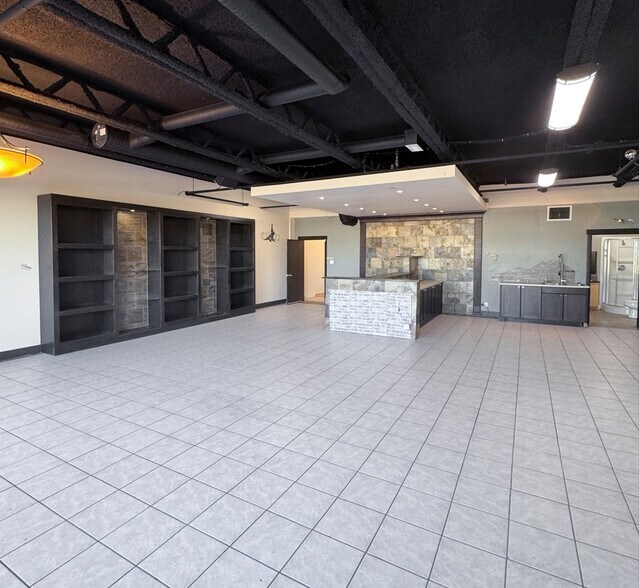 More Photos Of 3750 46th Ave SE, Calgary Warehouse For Sale