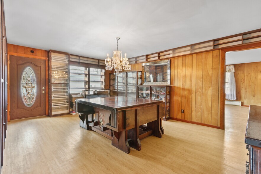 More Photos Of 2115 W Main St, Stroudsburg Service For Sale