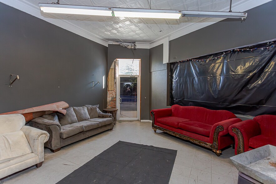 More Photos Of 2531 N Detroit Ave, Toledo Freestanding For Sale