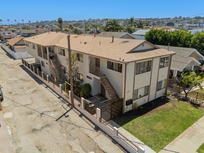 More Photos Of 423 W 17th St, San Pedro Apartments For Sale