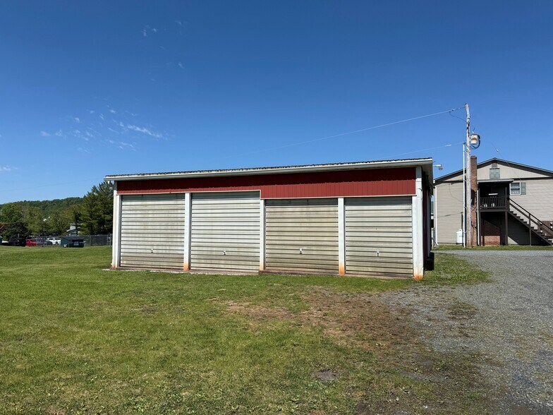More Photos Of 52 Legion Dr, Oley Warehouse For Lease