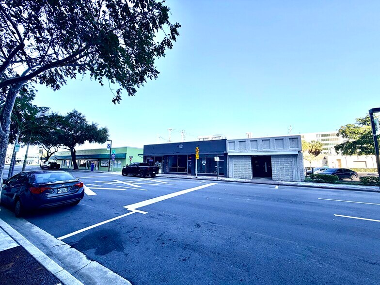More Photos Of 2029 Tyler St, Hollywood General Retail For Lease