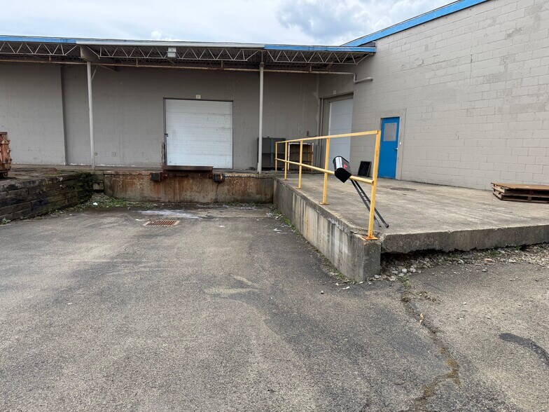 More Photos Of 2636 S Work St, Falconer Manufacturing For Lease