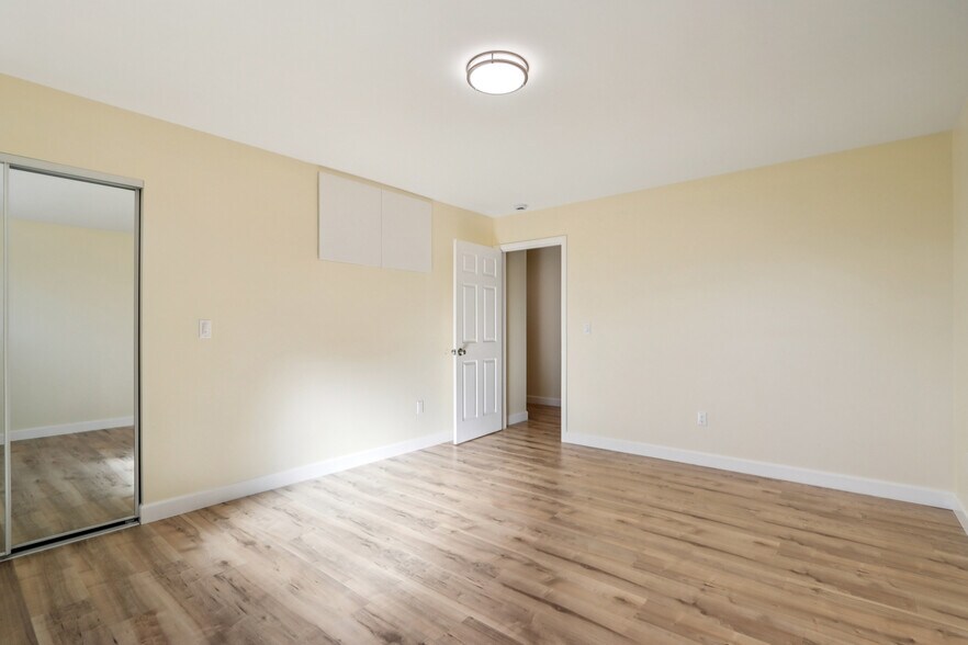 More Photos Of 16428 Halsted St, North Hills Multifamily For Sale