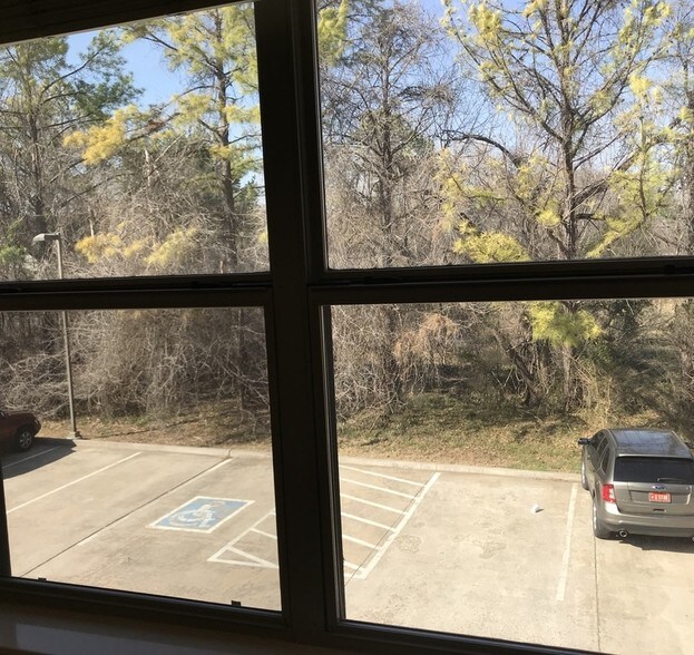 More Photos Of 3508 French Park Dr, Edmond Office For Lease