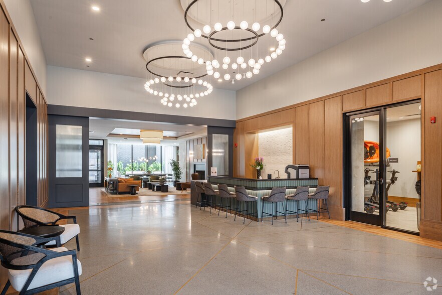 More Photos Of 1475 N Kingsbury St, Chicago Apartments For Lease