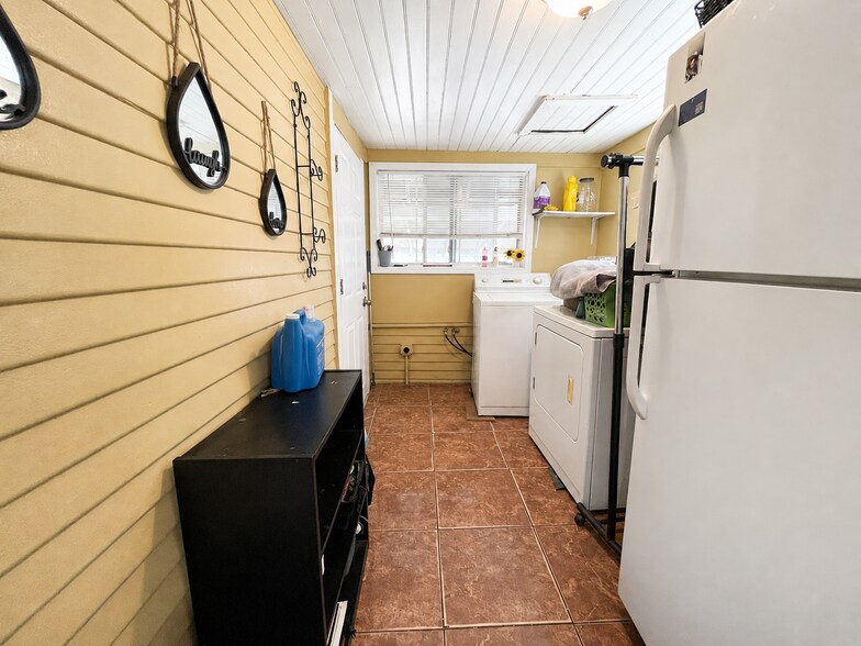 More Photos Of 515 Wilson Ave, Bakersfield Apartments For Sale