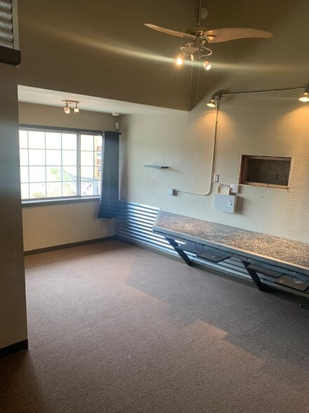 More Photos Of 2210 Taylor Rd, Penryn Freestanding For Lease