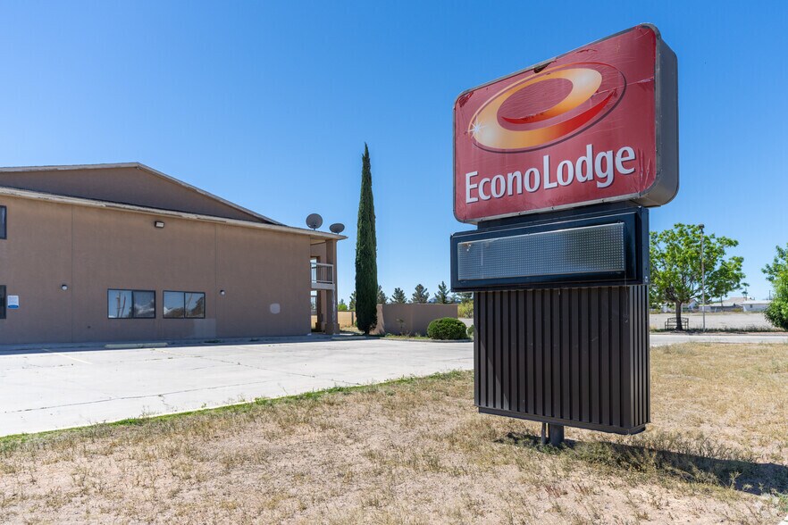 More Photos Of 1408 South Main St, Lordsburg Hotel For Sale