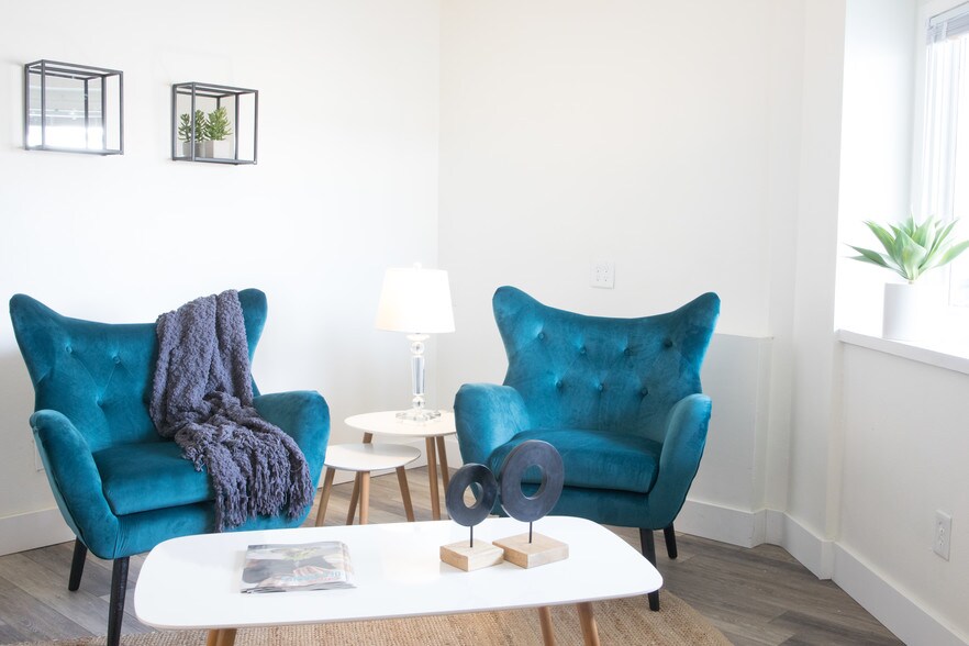 More Photos Of 6500 Hickman Rd, Windsor Heights Hotel For Sale