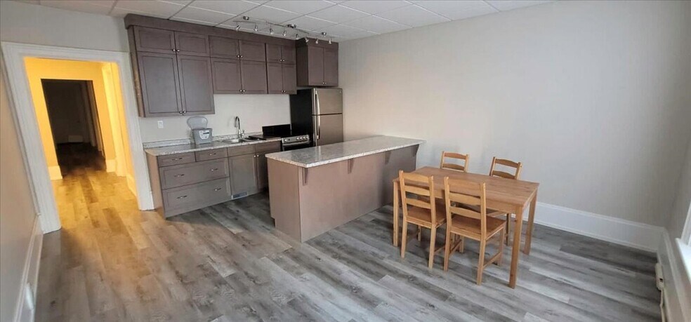 More Photos Of 308 N Victoria St, Tweed Storefront Retail Residential For Sale