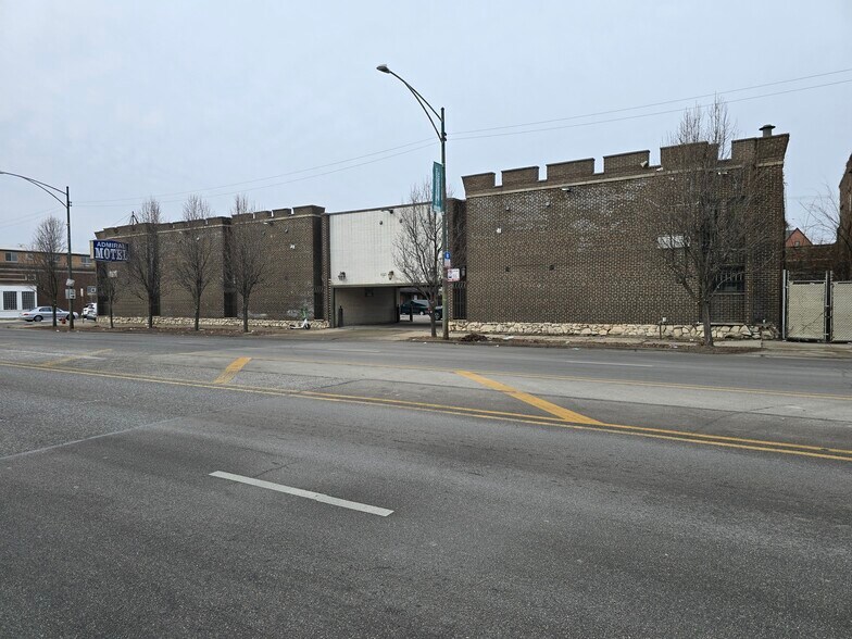 More Photos Of 9118 S Cottage Grove Ave, Chicago Hotel For Sale