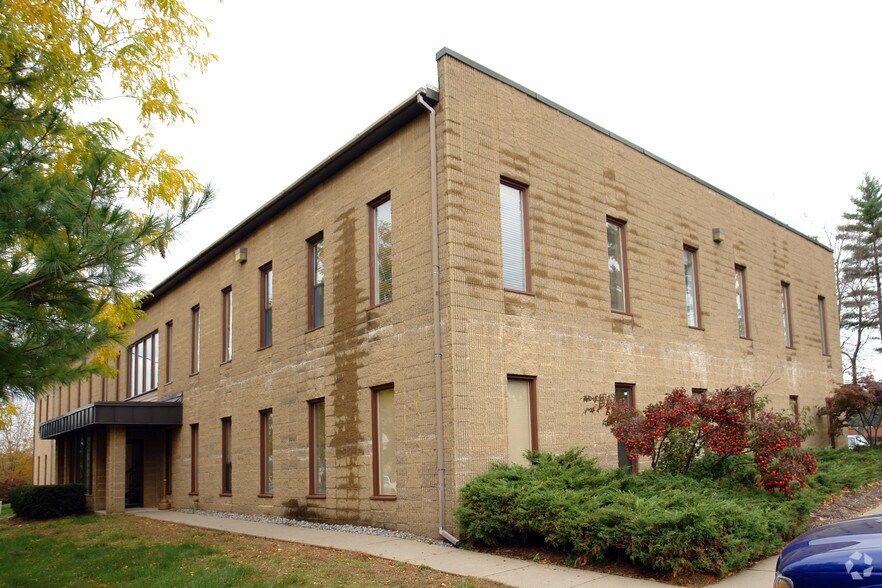 More Photos Of 632 Plank Rd, Clifton Park Unknown For Lease