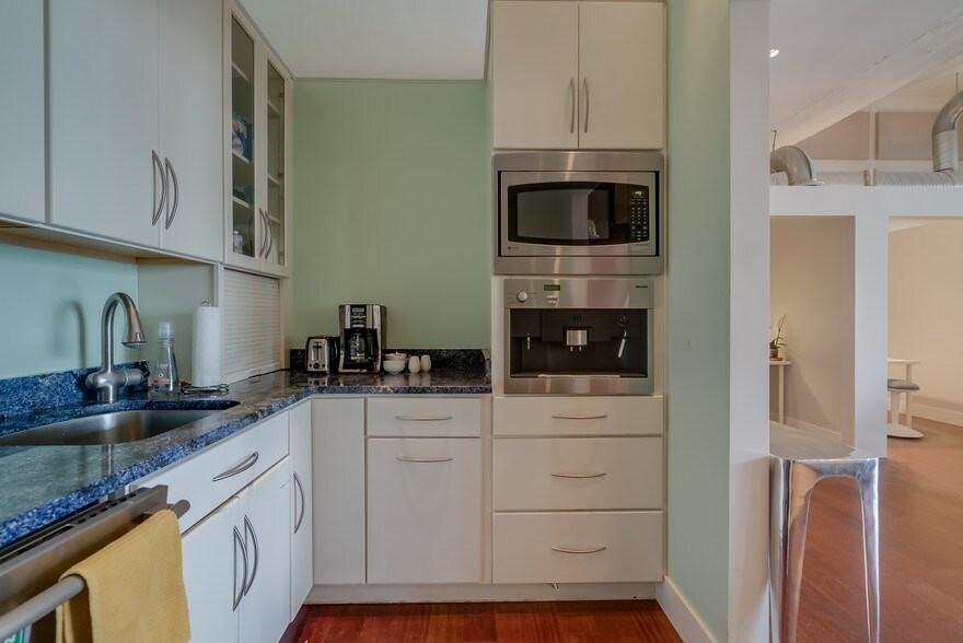 More Photos Of 2424 18th St NW, Washington Office For Lease