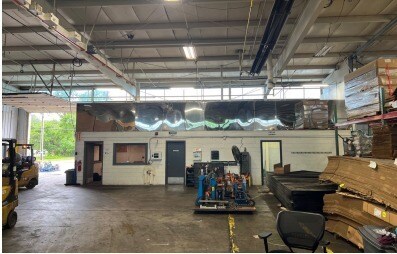 More Photos Of 32974 Glendale St, Livonia Warehouse For Lease