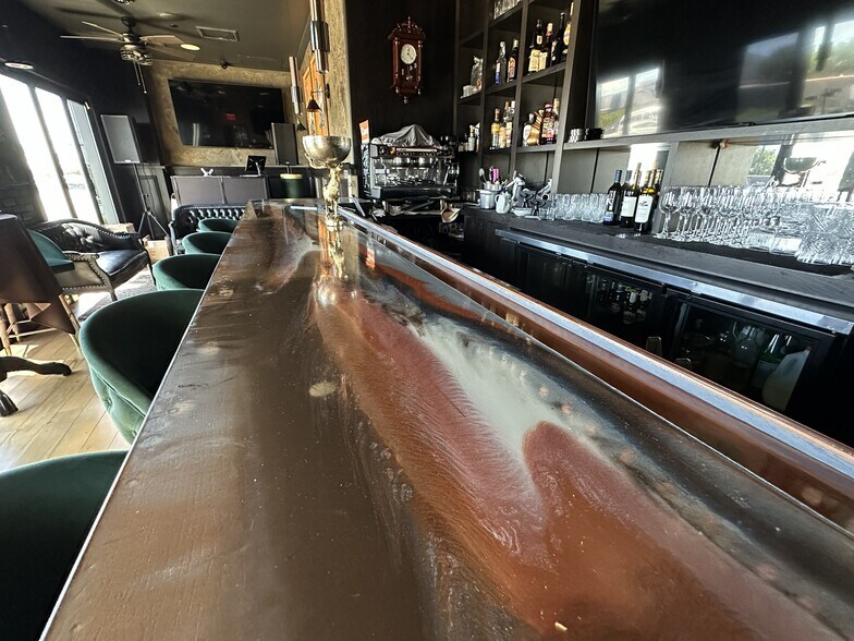 More Photos Of 141 Mansion Ave, Staten Island Restaurant For Sale