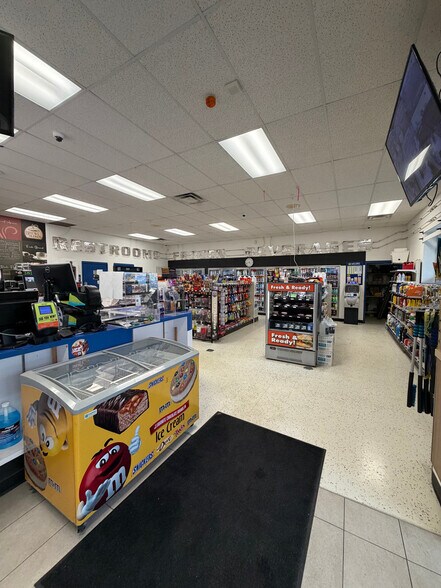 More Photos Of 4325 Clearwater Rd, Saint Cloud Fast Food For Lease