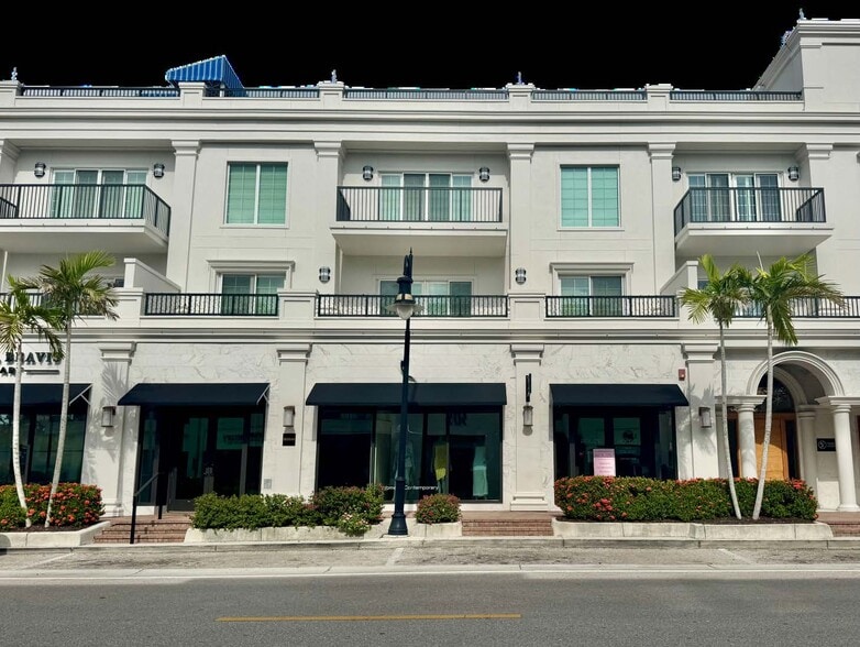More Photos Of 465-494 5th Ave, Naples Apartments For Lease