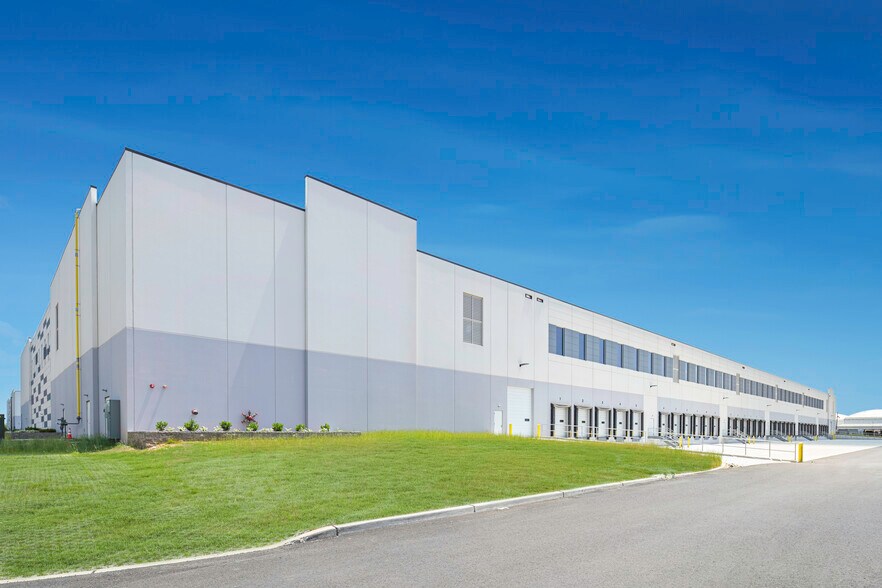 More Photos Of 650 Federal Blvd, Carteret Unknown For Lease