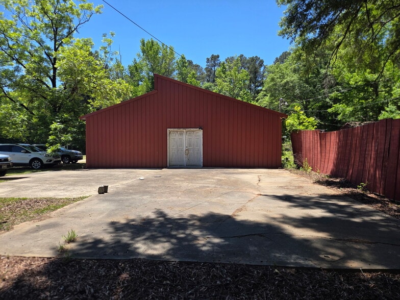 More Photos Of 5531 Macon Hwy, Bishop General Retail For Sale