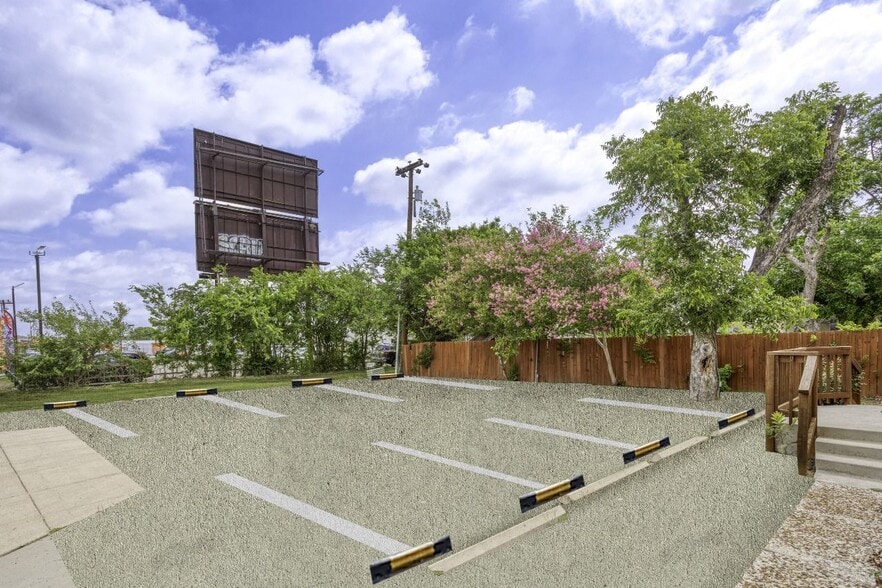 More Photos Of 5600 San Pedro Ave, San Antonio Office Residential For Sale