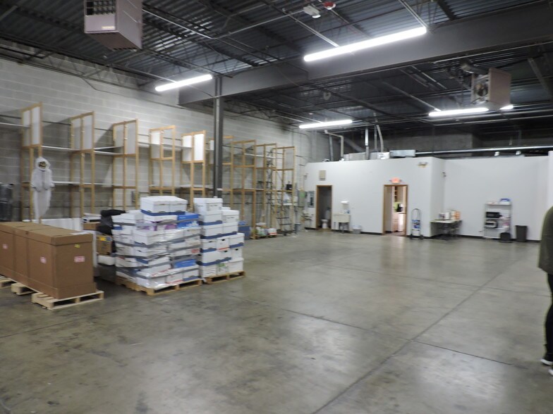 More Photos Of 158-176 N Brandon Dr, Glendale Heights Warehouse For Sale