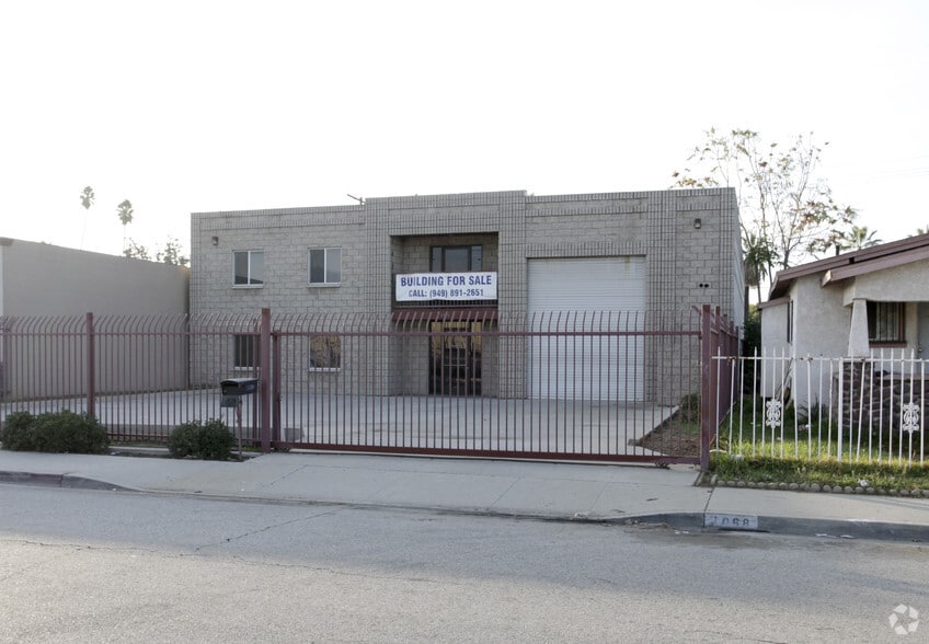 Primary Photo Of 1056 W 1st St, Pomona Warehouse For Sale