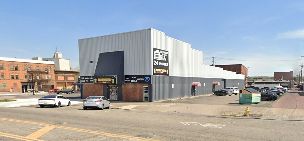 Primary Photo Of 55 W Church St, Newark Storefront Retail Office For Lease