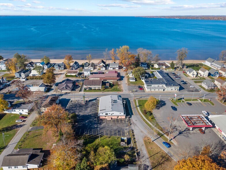 More Photos Of 1424 Main St, Sylvan Beach Restaurant For Sale