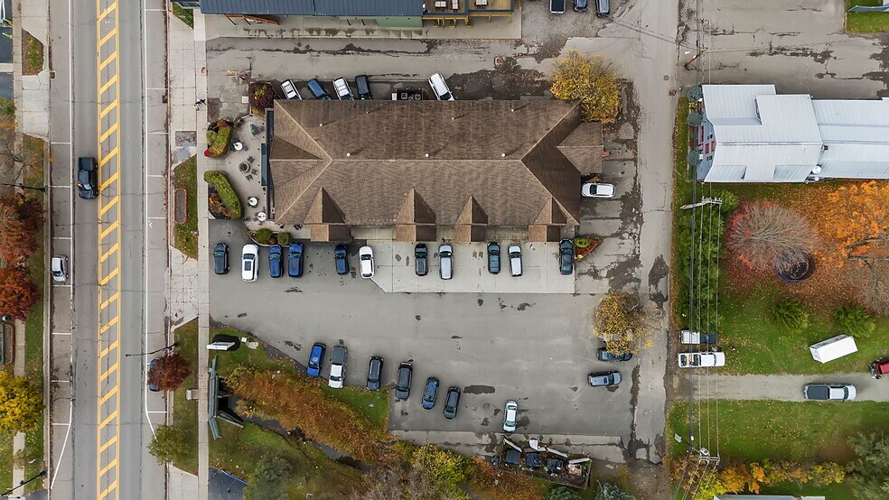 More Photos Of 38 Washington St, Ellicottville Storefront For Sale