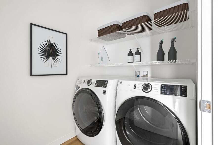 More Photos Of 8594 Excelsior Blvd, Hopkins Apartments For Lease