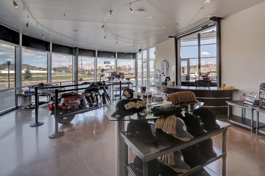 More Photos Of 18301 Lincoln Meadows Pky, Parker Specialty For Sale