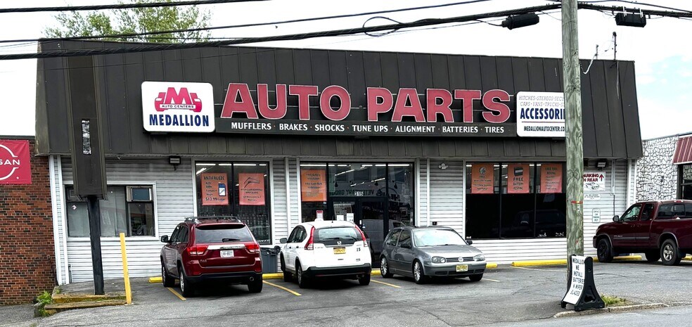 Primary Photo Of 315 Boston Post Rd, Port Chester Freestanding For Sale