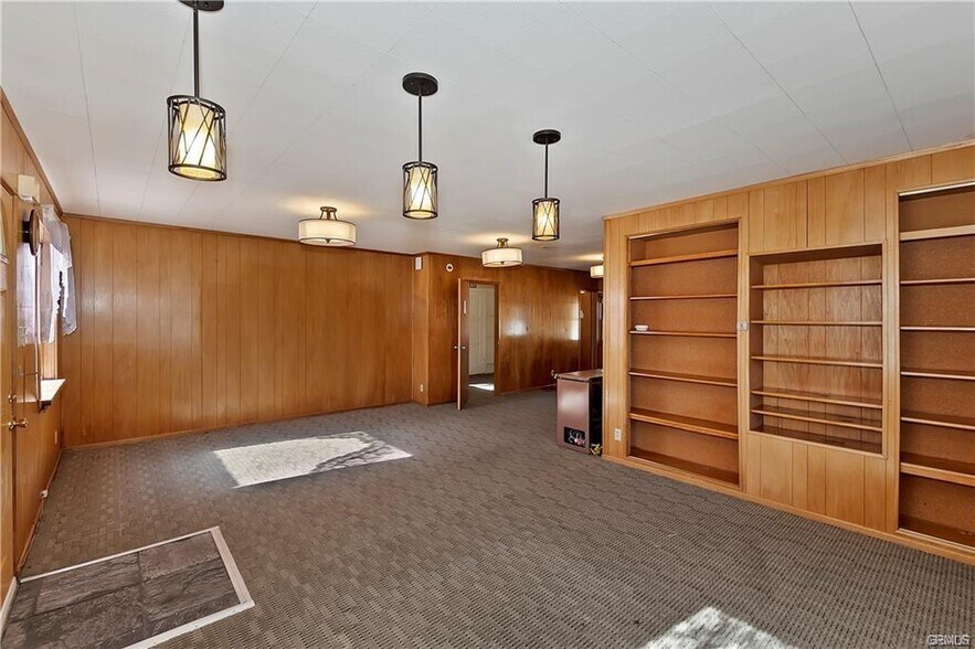 More Photos Of 547 Cottage Ln, Big Bear Lake Office For Sale